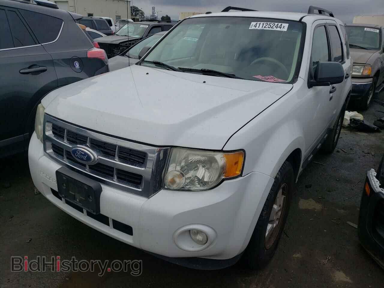 Фотография 1FMCU0D73AKD02215 - FORD ESCAPE 2010