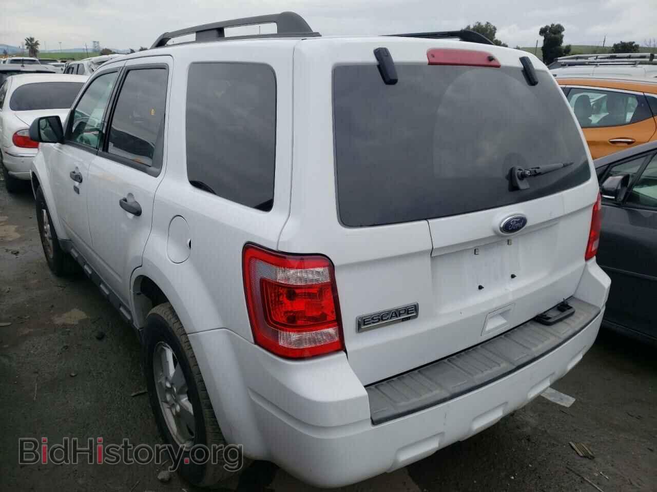 2010 FORD ESCAPE - VIN: 1FMCU0D73AKD02215 - Фото 2