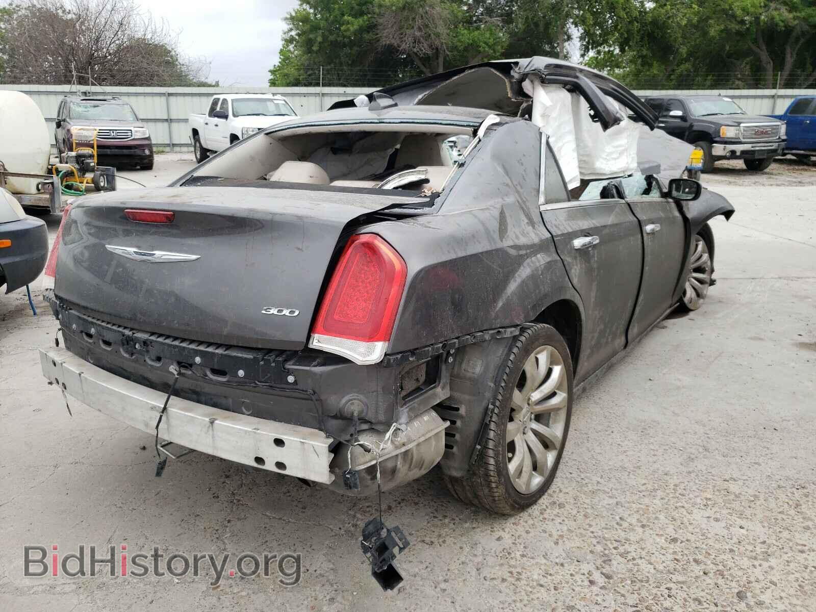 2018 CHRYSLER 300 - VIN: 2C3CCAEG3JH123017 - Фото 4