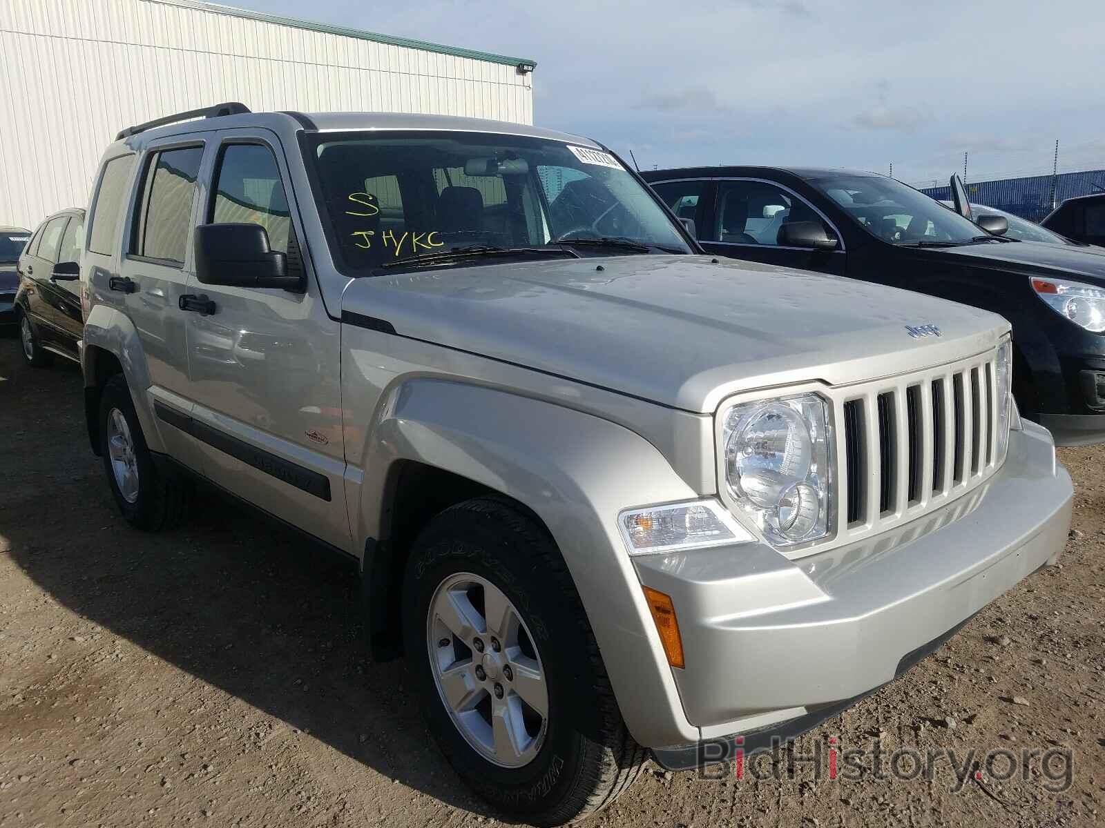 Photo 1J8GN28K69W554499 - JEEP LIBERTY 2009