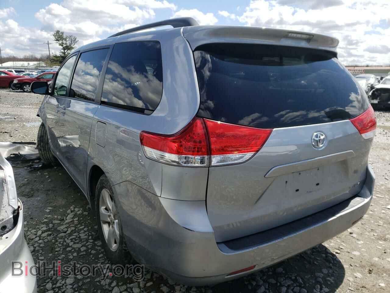 2013 TOYOTA SIENNA - VIN: 5TDKK3DC0DS296830 - Фото 4