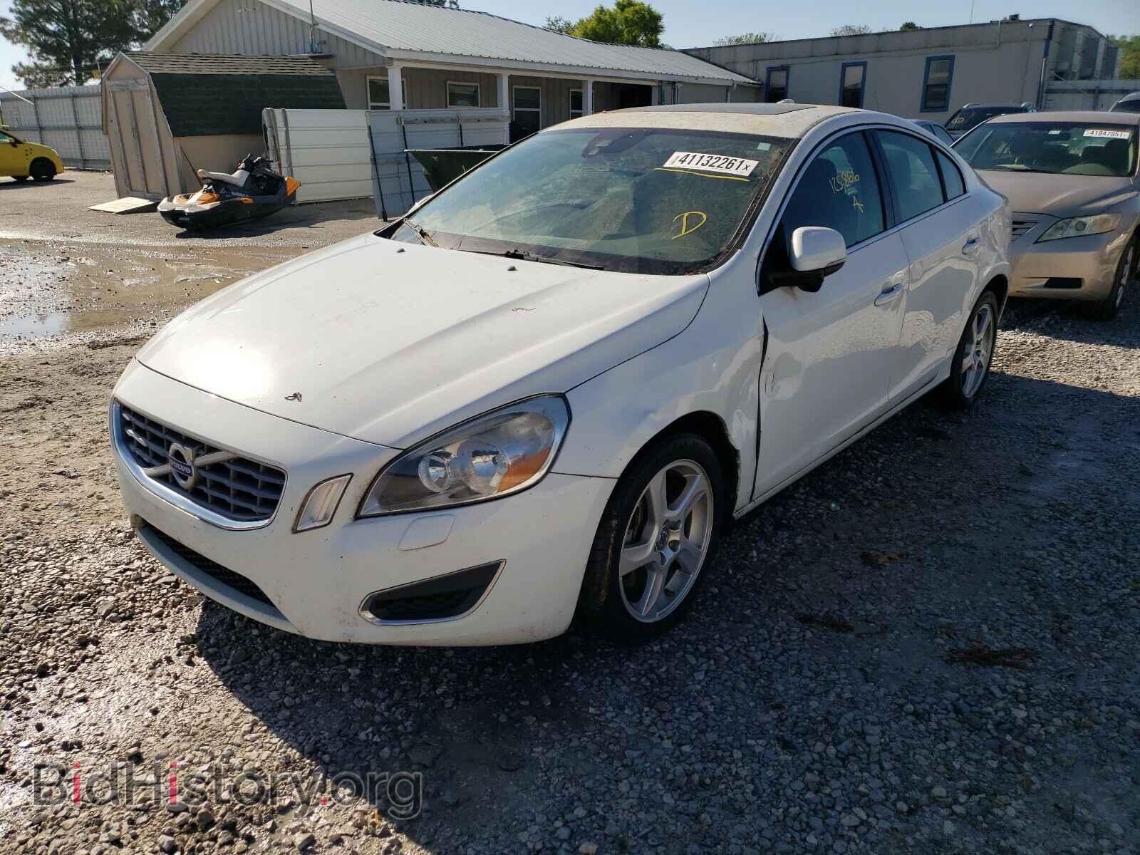 2013 VOLVO S60 - VIN: YV1612FS8D2210863 - Фото 2