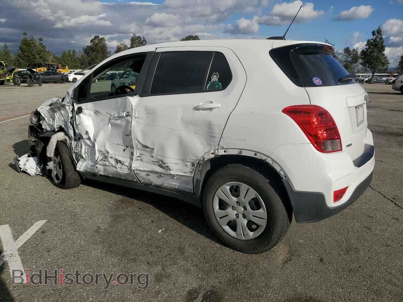 2019 CHEVROLET TRAX - VIN: 3GNCJKSB3KL122577 - Фото 2