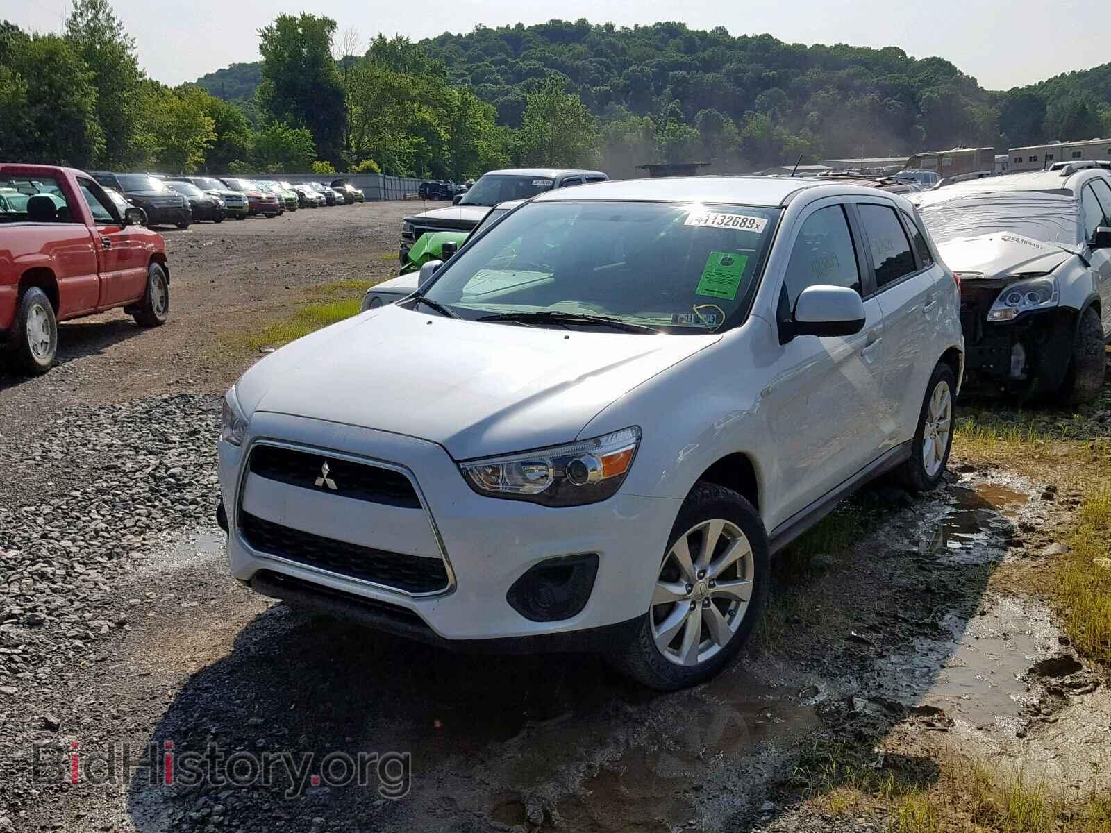 2015 MITSUBISHI OUTLANDER - VIN: 4A4AR3AU3FE048996 - Фото 2