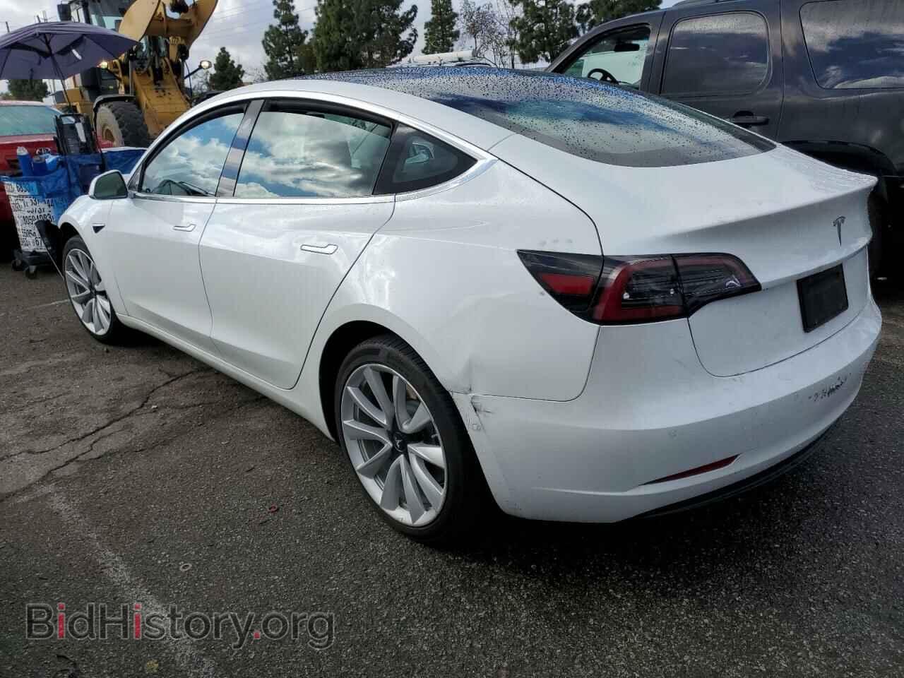 2019 TESLA MODEL 3 - VIN: 5YJ3E1EAXKF436400 - Photo 2