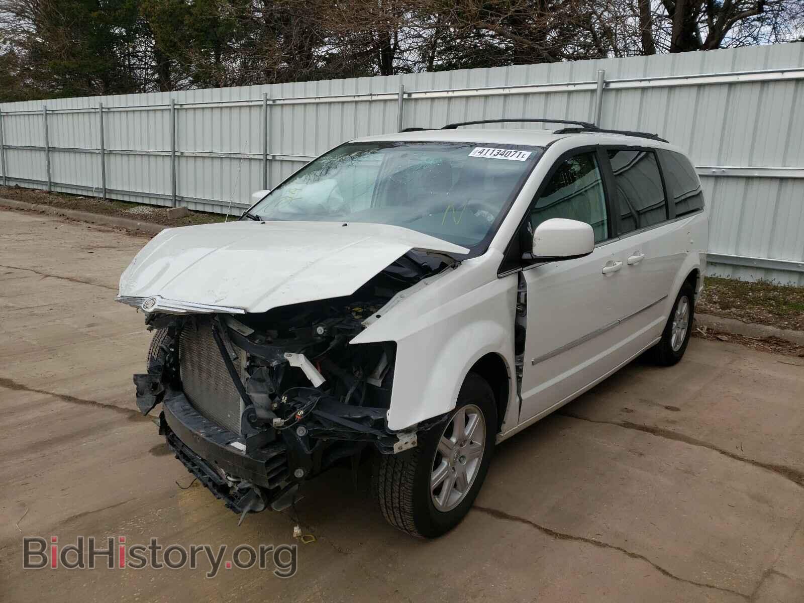 2010 CHRYSLER MINIVAN - VIN: 2A4RR5D1XAR463696 - Photo 2