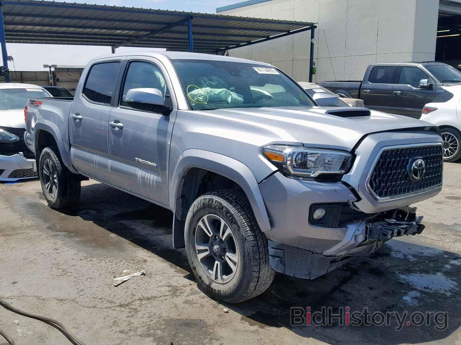 Photo 3TMCZ5AN2JM121573 - TOYOTA TACOMA DOU 2018