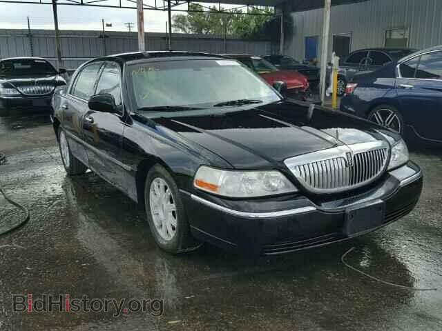 Photo 2LNBL8CV1BX757799 - LINCOLN TOWNCAR 2011