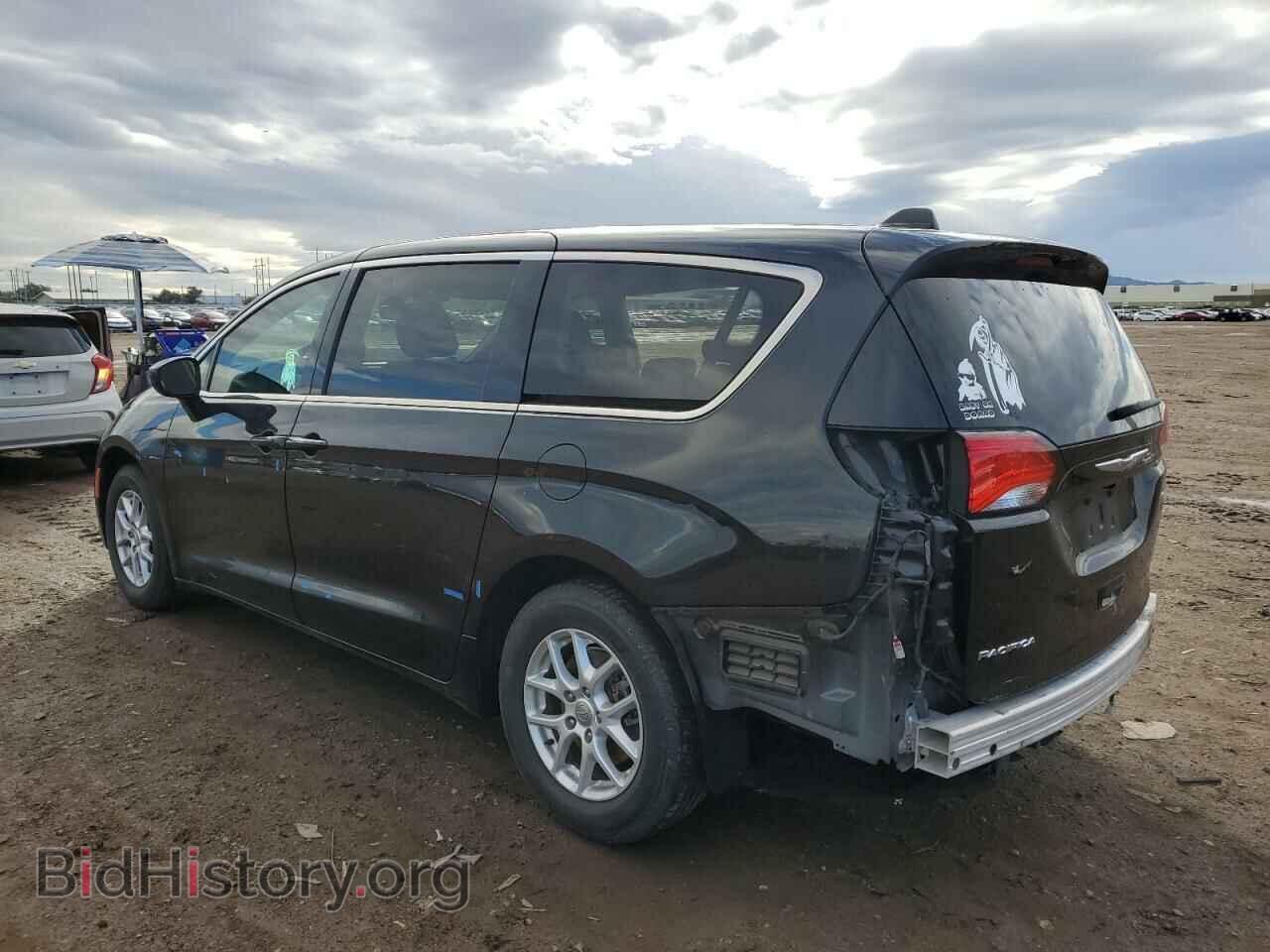 2017 CHRYSLER PACIFICA - VIN: 2C4RC1DG5HR747803 - Photo 2