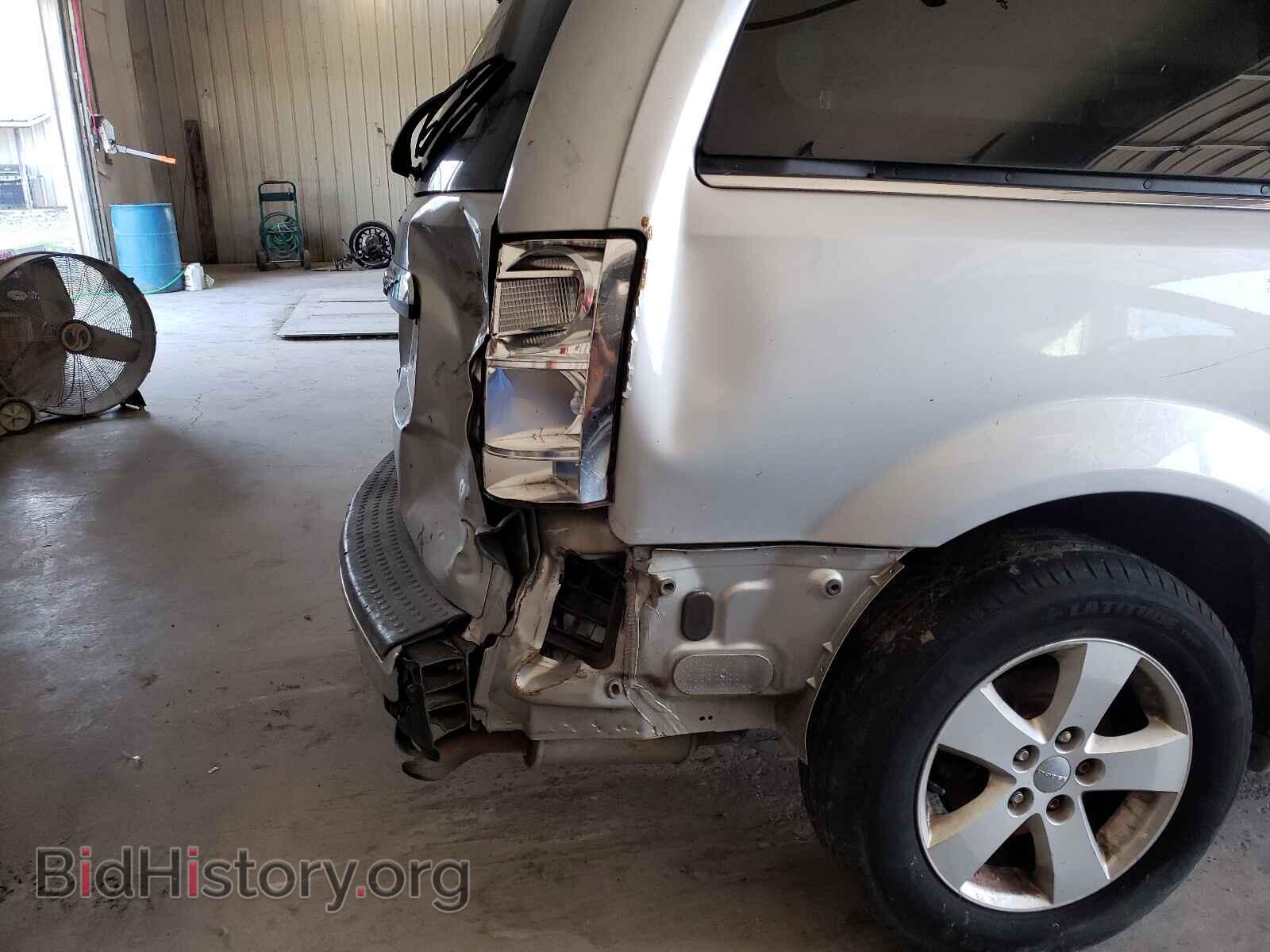 2008 CHRYSLER MINIVAN - VIN: 2A8HR54PX8R778037 - Фото 9