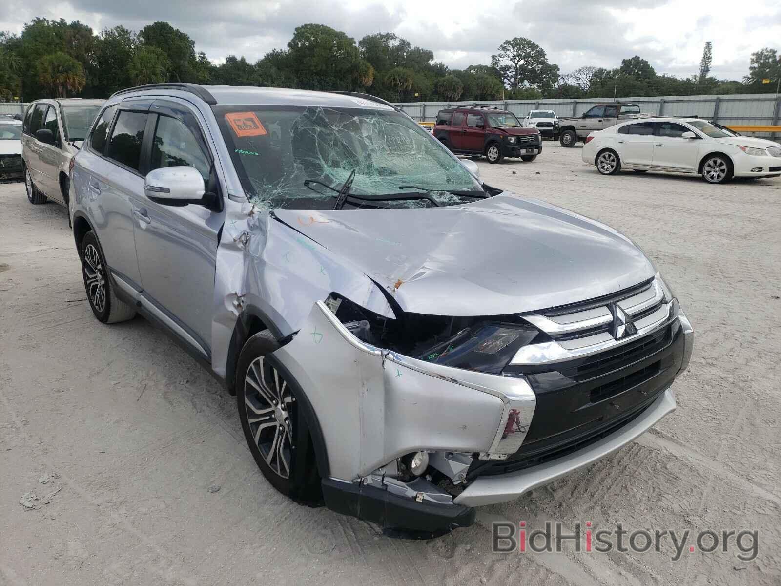 Photo JA4AZ3A39GZ007856 - MITSUBISHI OUTLANDER 2016