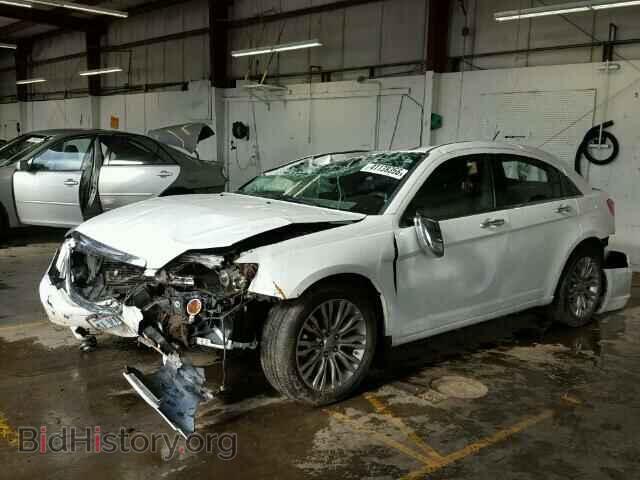 2013 CHRYSLER 200 - VIN: 1C3CCBCG1DN503753 - Фото 2
