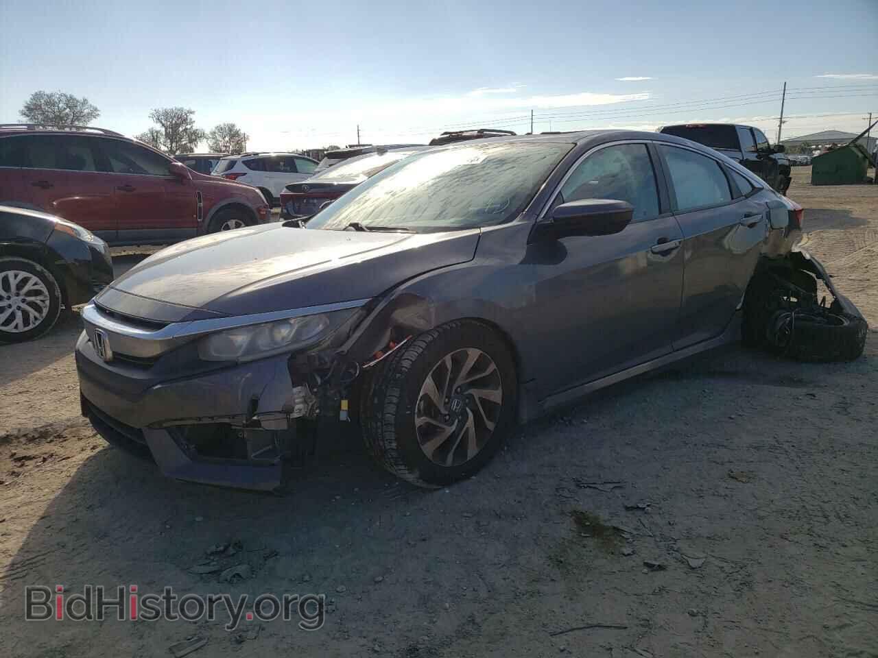 Photo 19XFC2F74HE051117 - HONDA CIVIC 2017