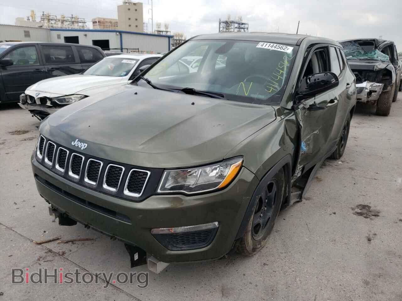 2018 JEEP COMPASS - VIN: 3C4NJCAB0JT466679 - Фото 2