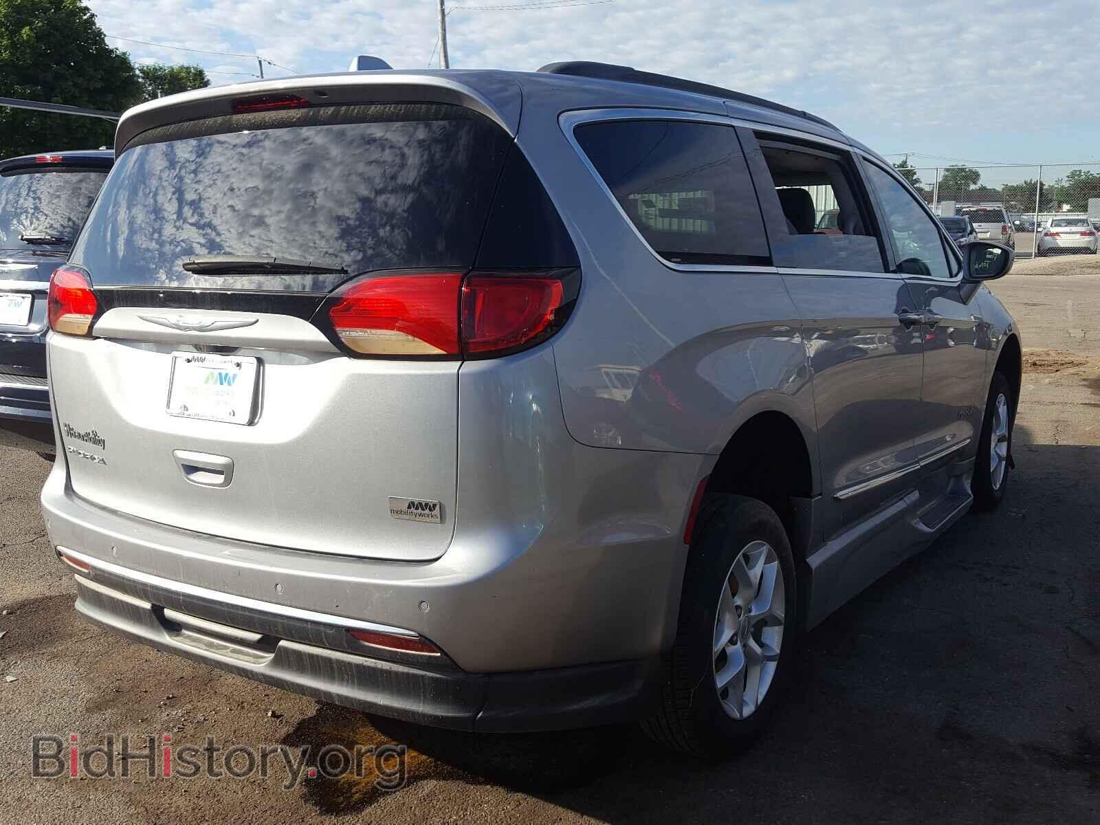 2017 CHRYSLER PACIFICA - VIN: 2C4RC1BG6HR785138 - Фото 4