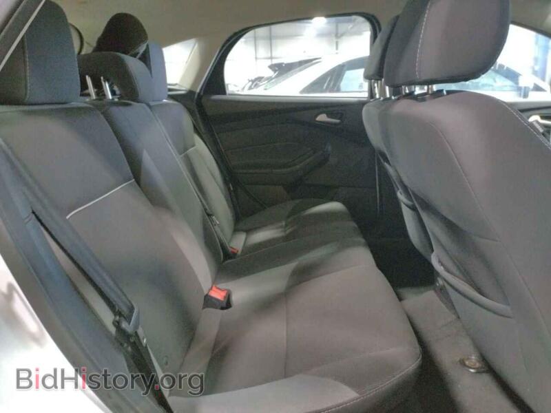 2014 Ford FOCUS (VIN 1FADP3K2XEL162761) — фото 6 из 10