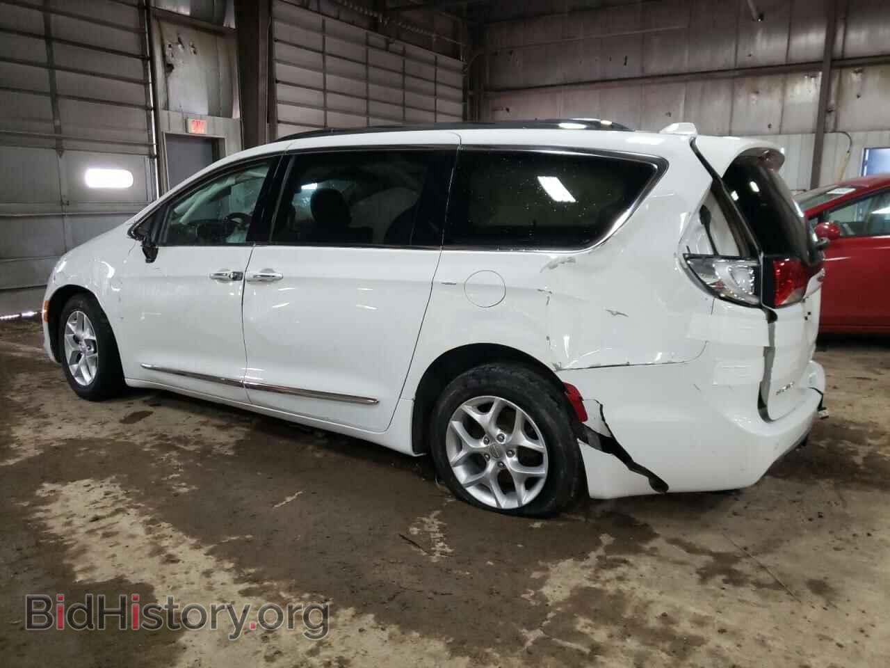 2017 CHRYSLER PACIFICA - VIN: 2C4RC1EG5HR628356 - Photo 2