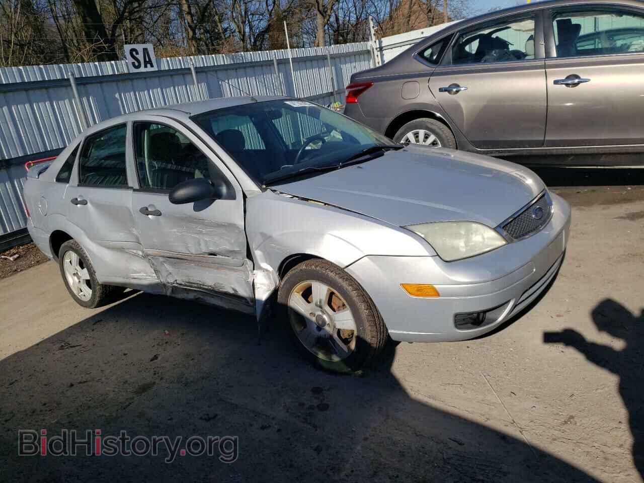 2007 FORD FOCUS - VIN: 1FAHP34N67W207768 - Фото 4
