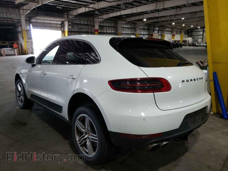 2017 Porsche MACAN (VIN WP1AB2A52HLB12716) — фото 3 из 10
