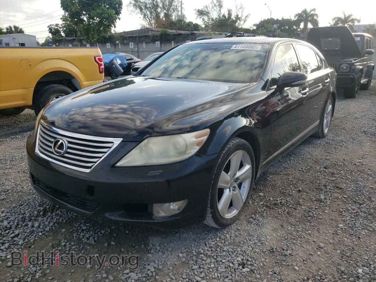 2011 LEXUS LS460 - VIN: JTHGL1EF9B5042017 - Photo 2