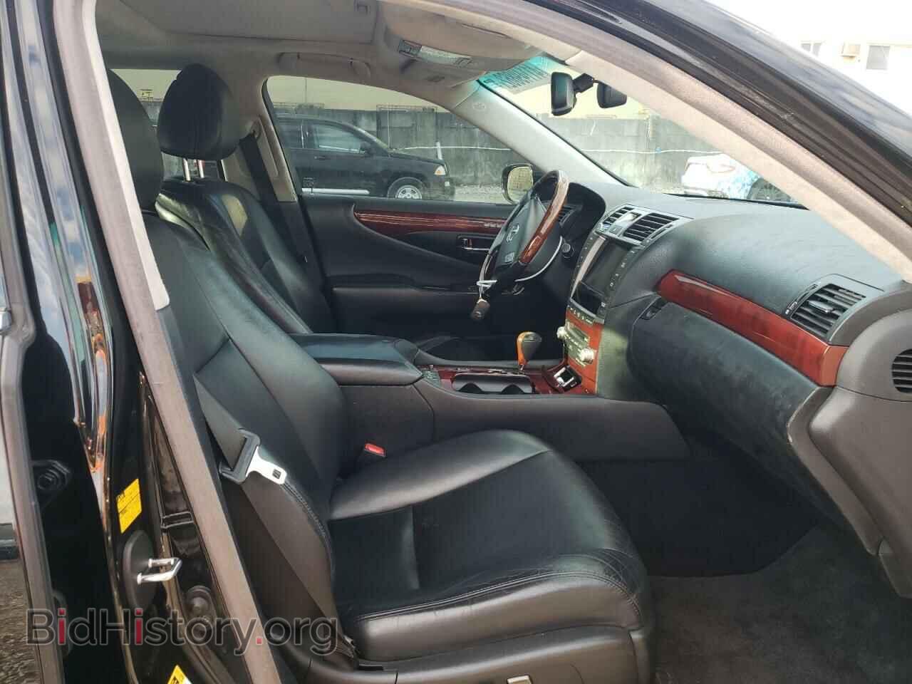 2011 LEXUS LS460 - VIN: JTHGL1EF9B5042017 - Photo 5