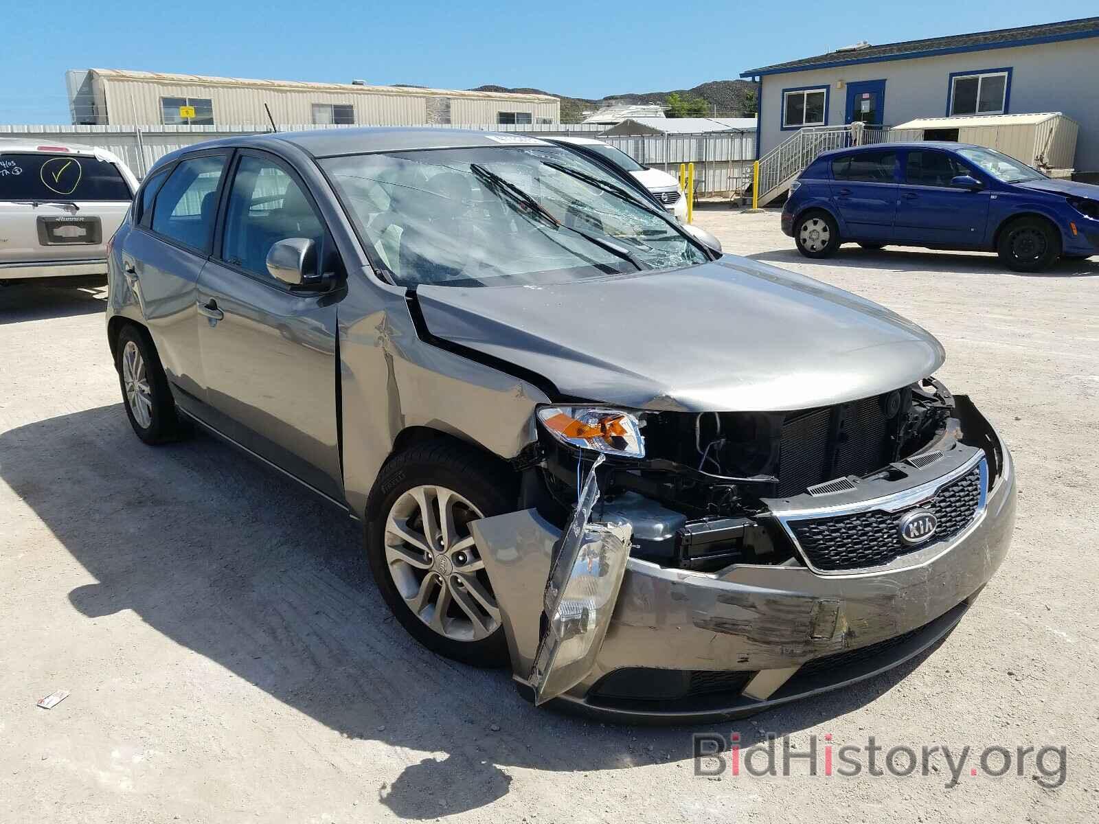 Photo KNAFU5A23C5551572 - KIA FORTE 2012