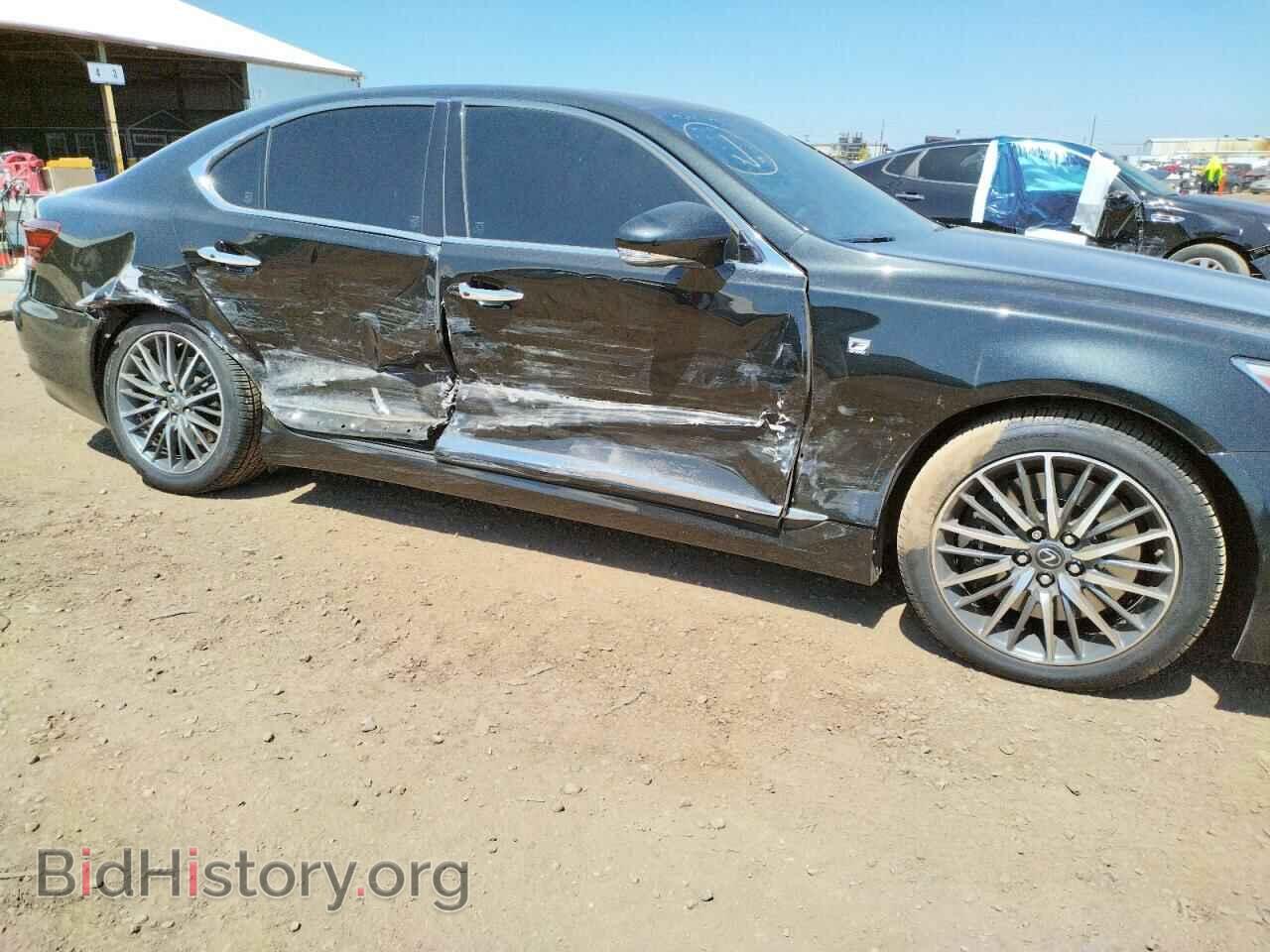 2017 LEXUS LS460 - VIN: JTHCL5EF4H5028752 - Photo 9