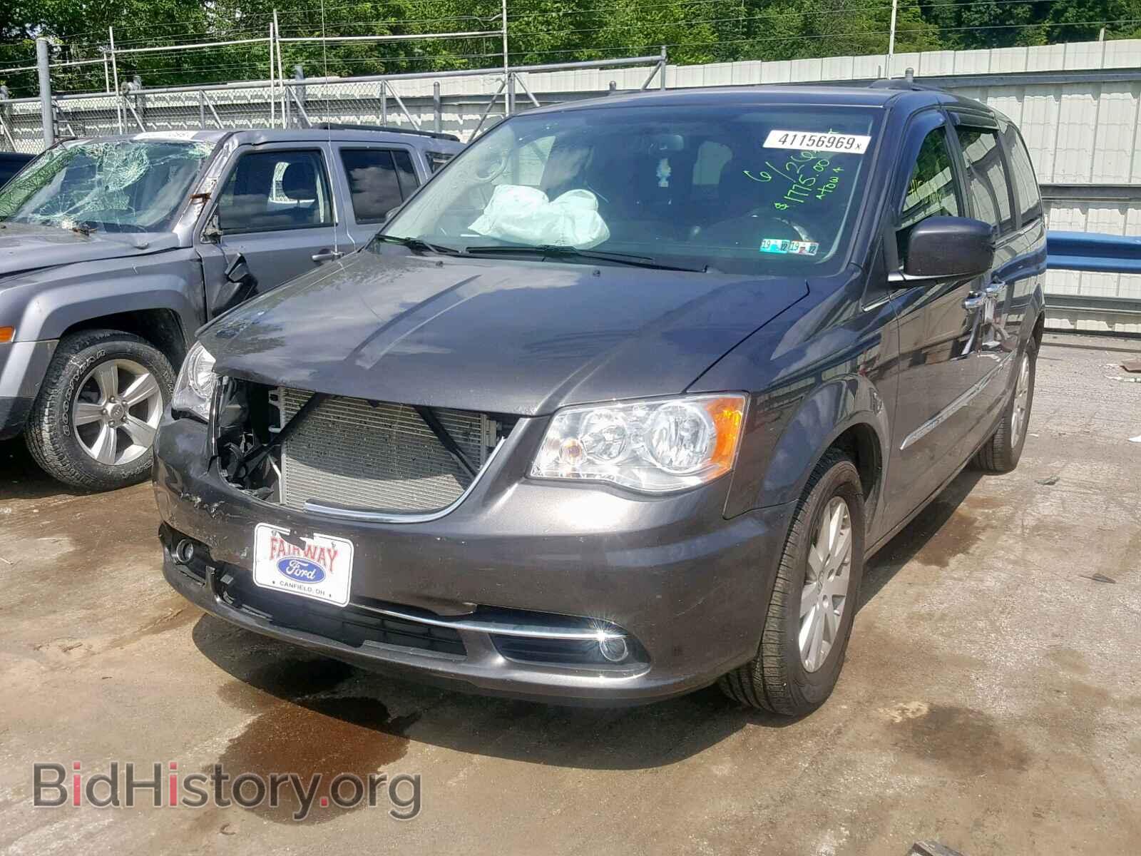 2016 CHRYSLER TOWN & COU - VIN: 2C4RC1BG2GR175669 - Фото 2