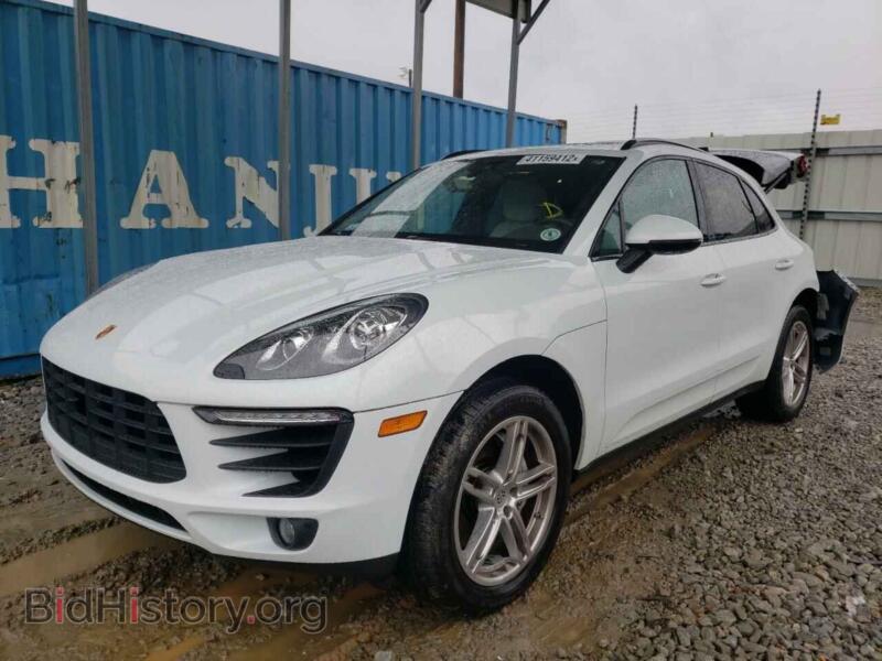 2017 Porsche MACAN (VIN WP1AB2A56HLB15165) — photo 2 of 10