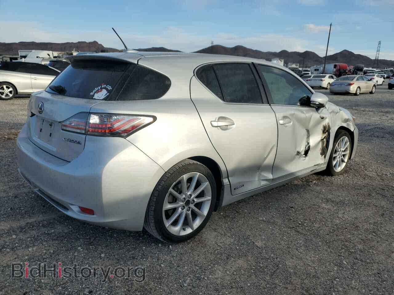 2011 LEXUS CT 200 - VIN: JTHKD5BHXB2043053 - Фото 3