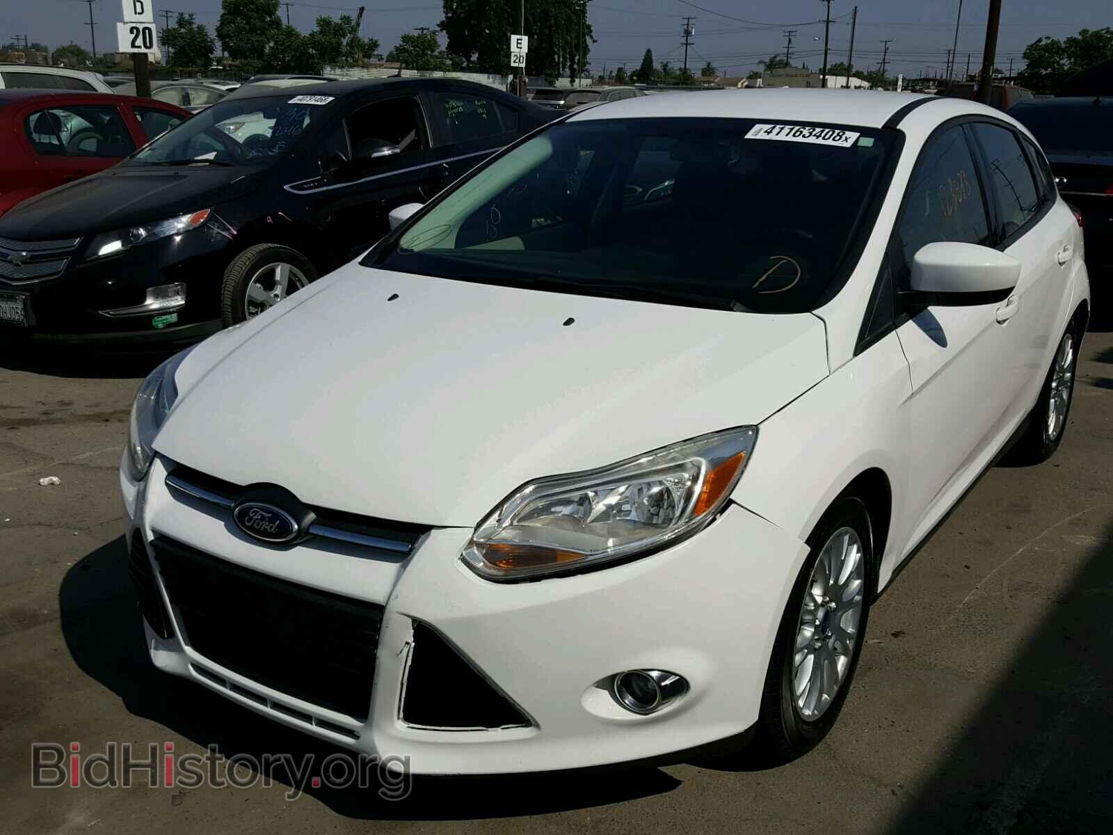 2012 Ford FOCUS (VIN 1FAHP3K20CL455745) — фото 2 из 10