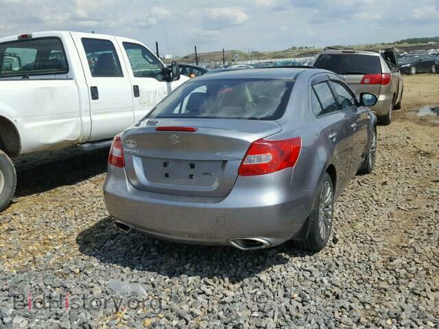 2011 SUZUKI KIZASHI - VIN: JS2RF9A78B6110175 - Фото 4