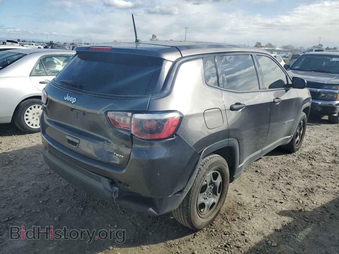 2017 JEEP COMPASS - VIN: 3C4NJCAB7HT669708 - Фото 3