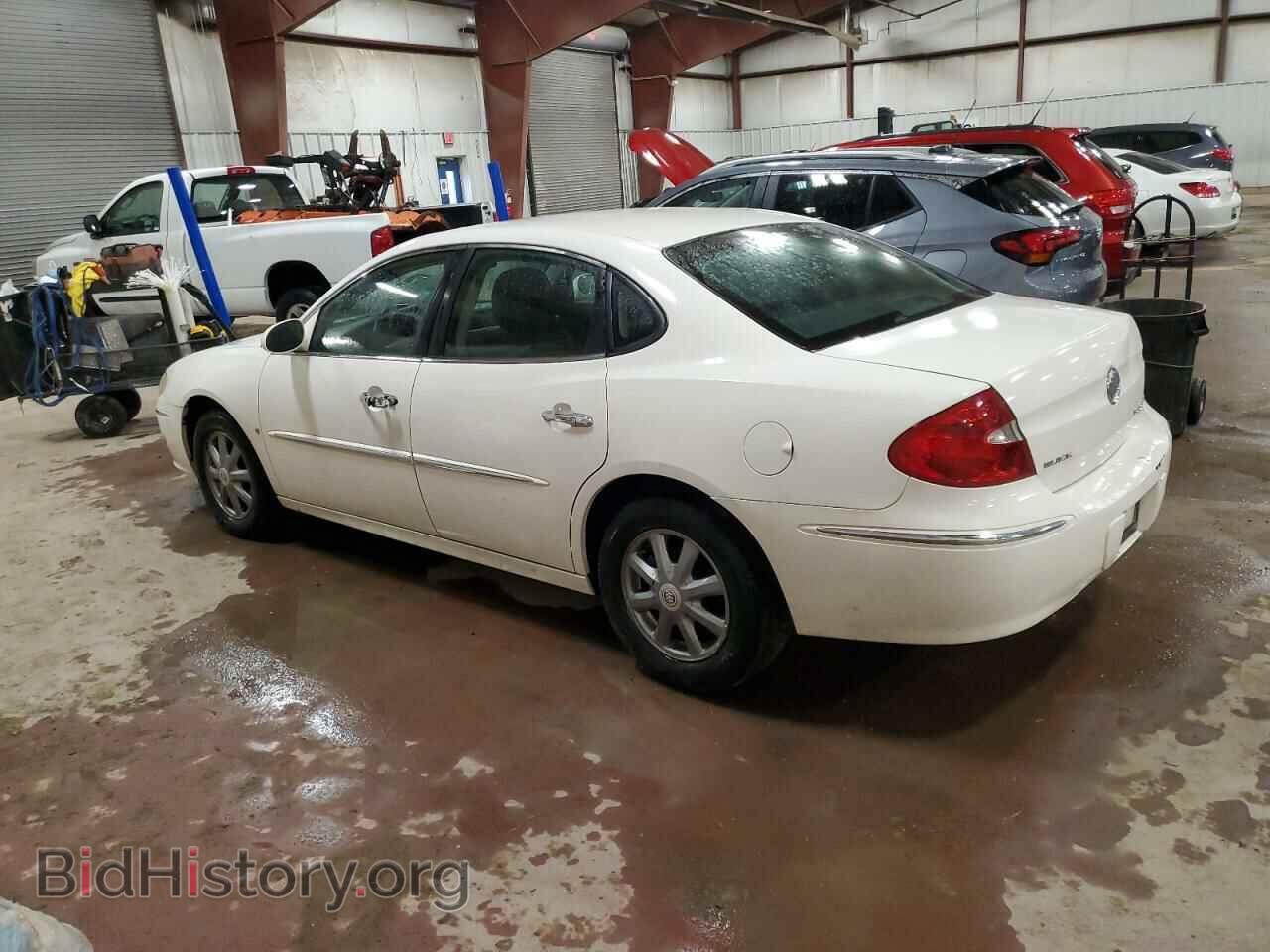 2008 BUICK LACROSSE - VIN: 2G4WD582X81237625 - Фото 2