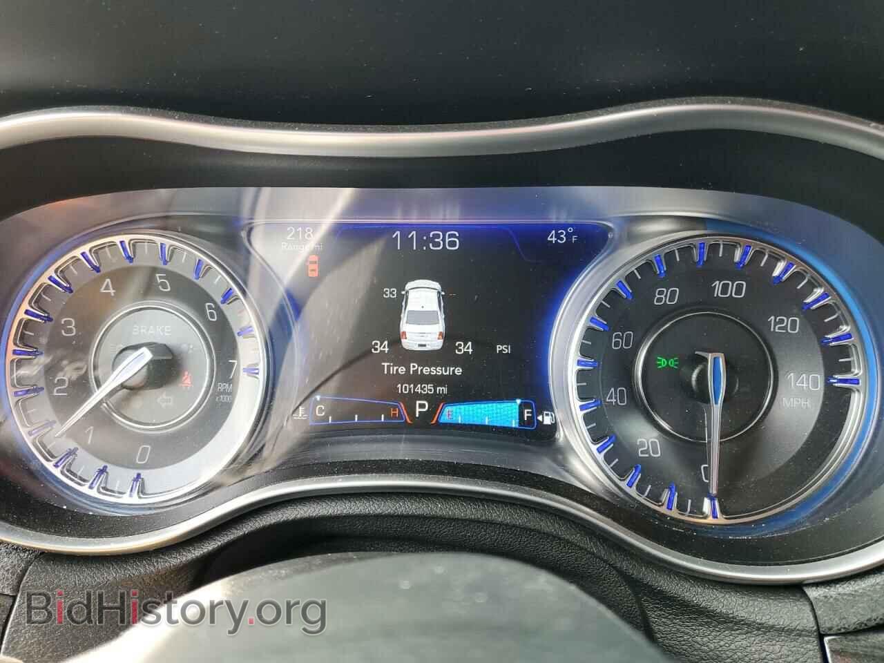 2016 CHRYSLER 300 - VIN: 2C3CCARG4GH190857 - Фото 9