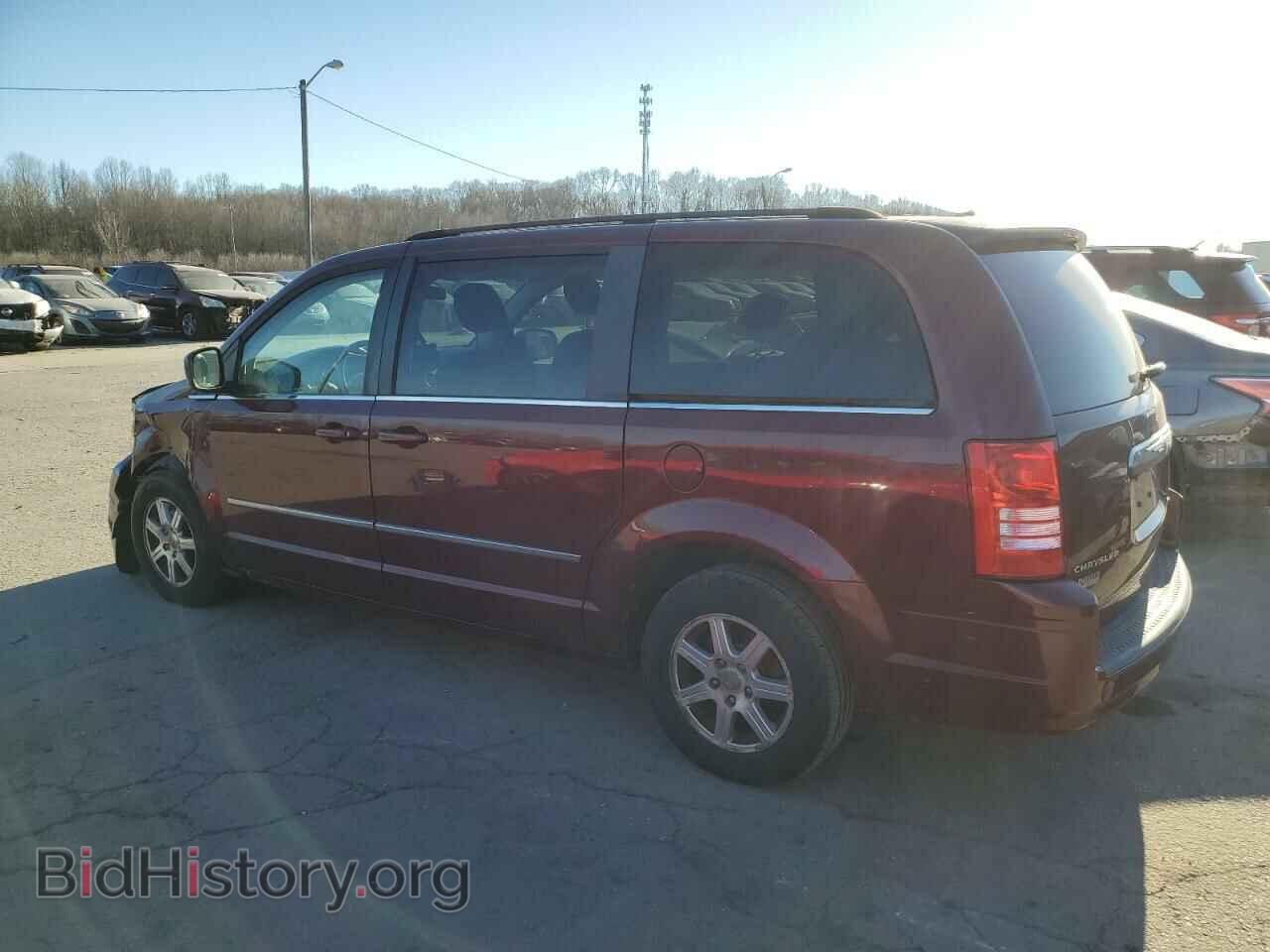 2009 CHRYSLER MINIVAN - VIN: 2A8HR54179R571070 - Фото 2