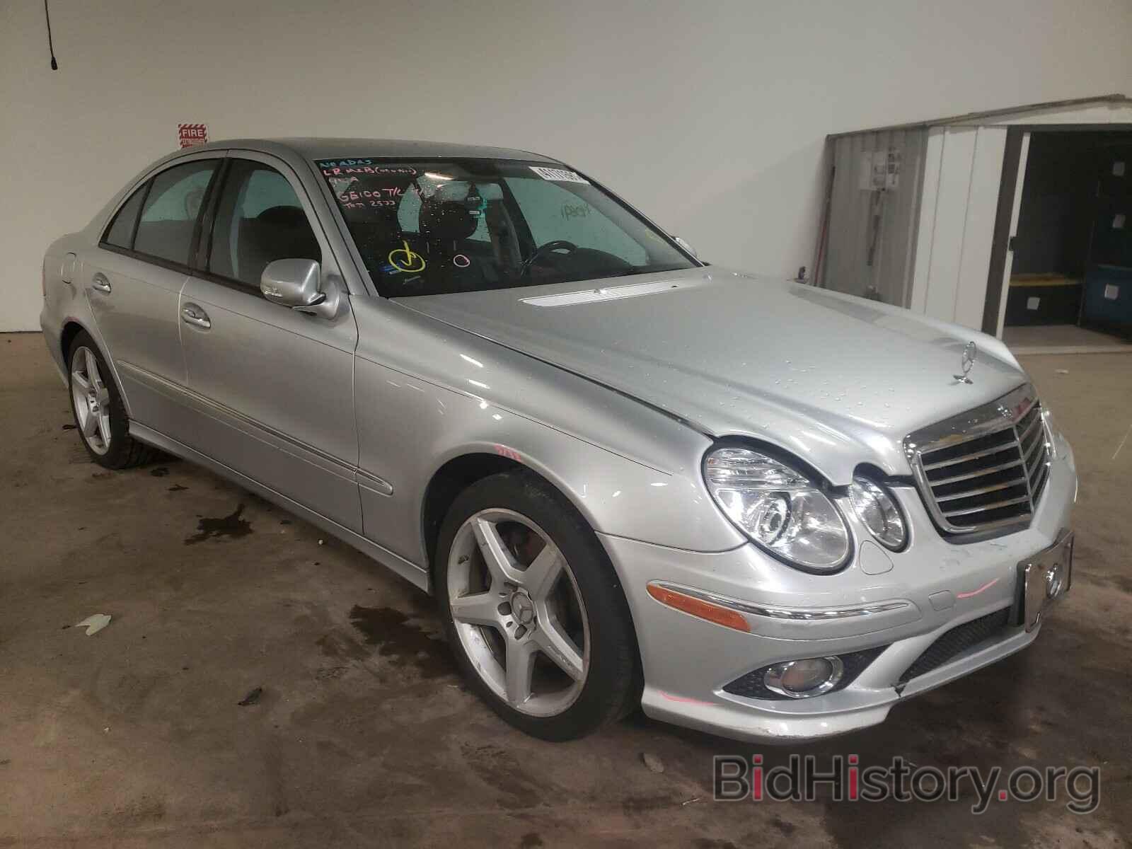 Фотография WDBUF87X89B394297 - MERCEDES-BENZ E CLASS 2009