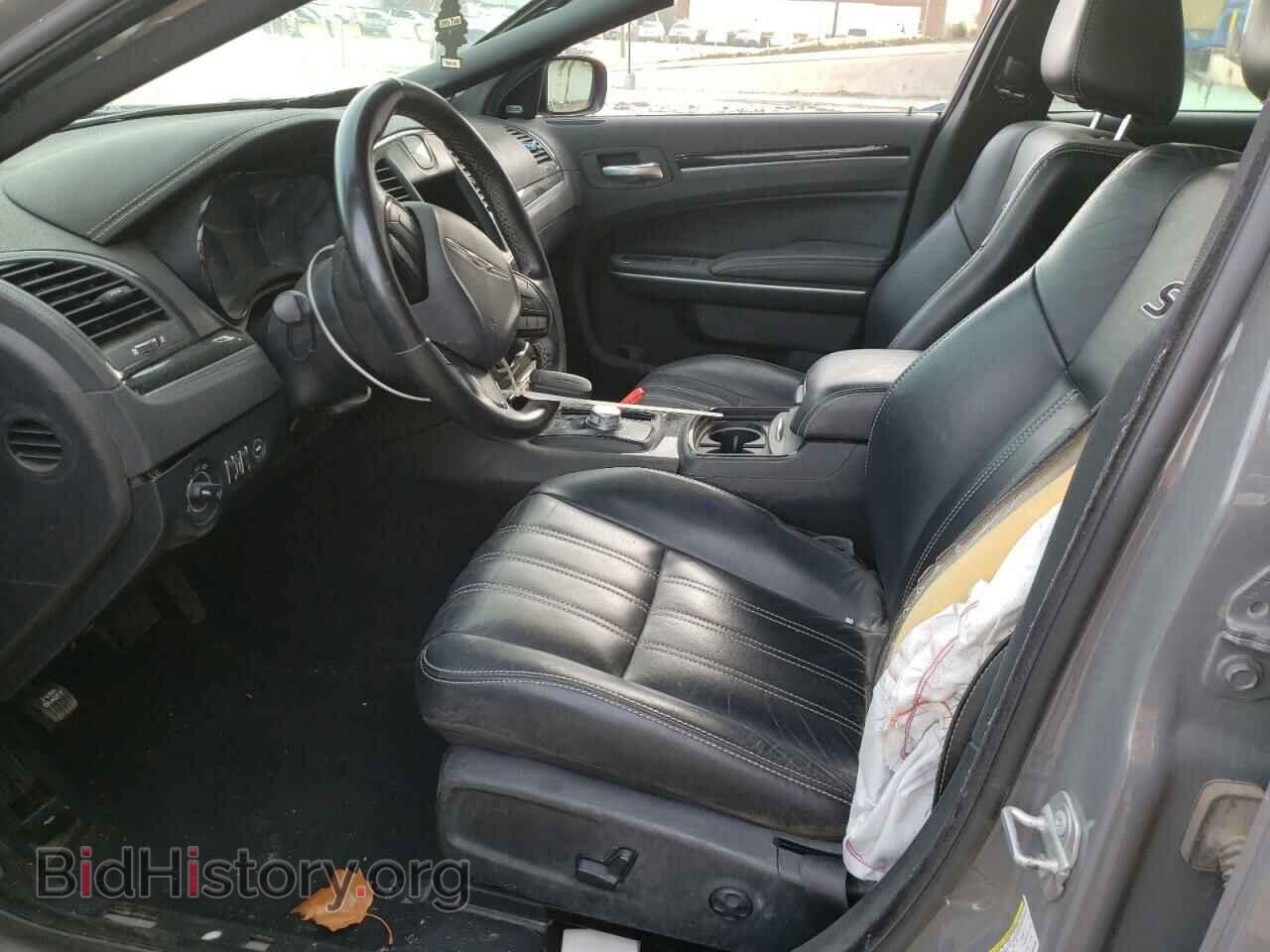 2019 CHRYSLER 300 - VIN: 2C3CCAGG0KH586098 - Фото 7