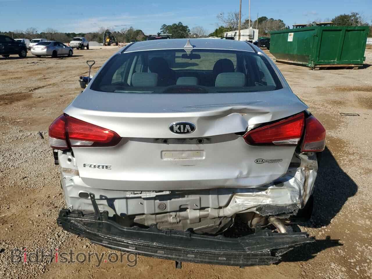 2017 KIA FORTE - VIN: 3KPFK4A73HE011309 - Фото 6