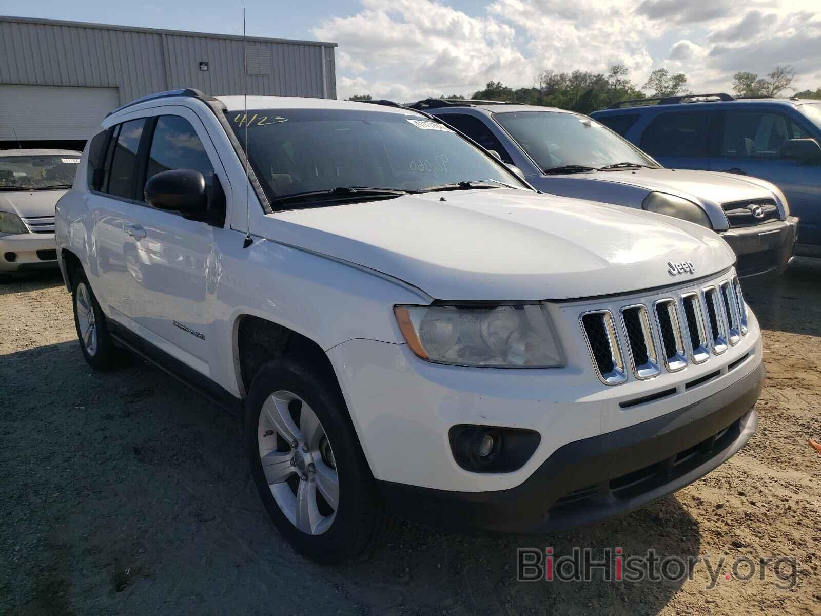 Photo 1J4NT1FA4BD224476 - JEEP COMPASS 2011