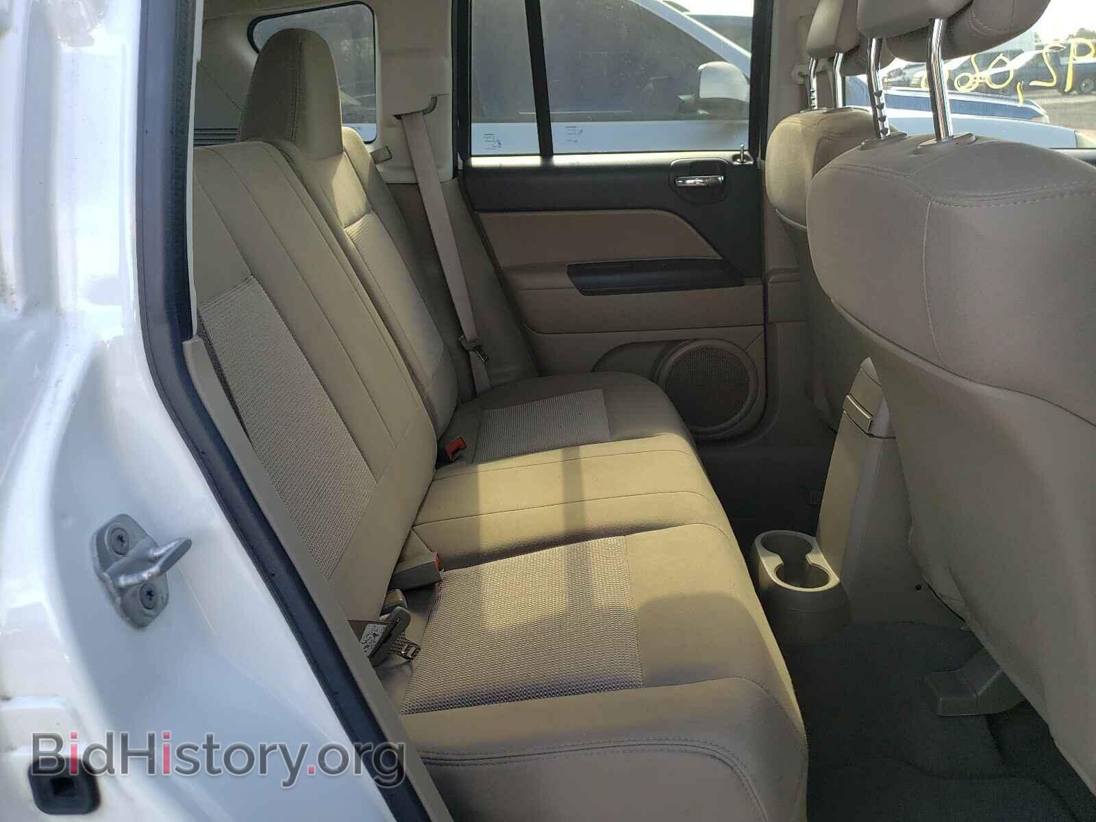 2011 JEEP COMPASS - VIN: 1J4NT1FA4BD224476 - Photo 6