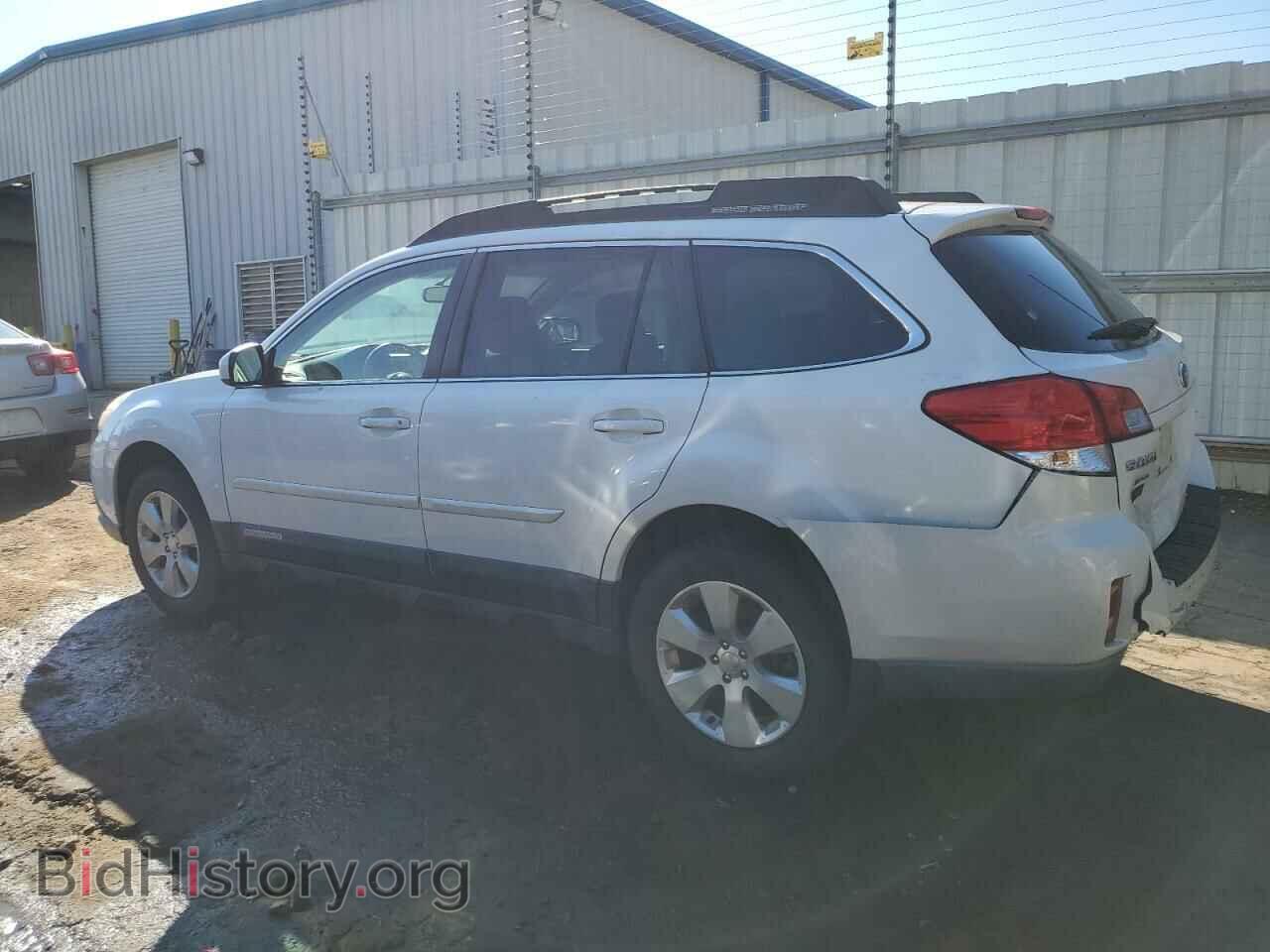 2011 SUBARU OUTBACK - VIN: 4S4BRBCC3B3442767 - Фото 2