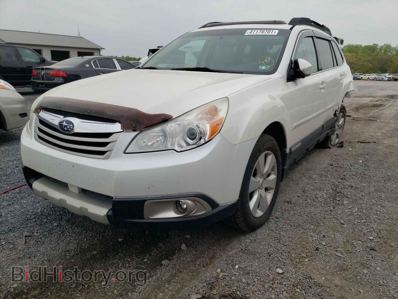 2011 SUBARU OUTBACK - VIN: 4S4BRBKC8B3444029 - Photo 2