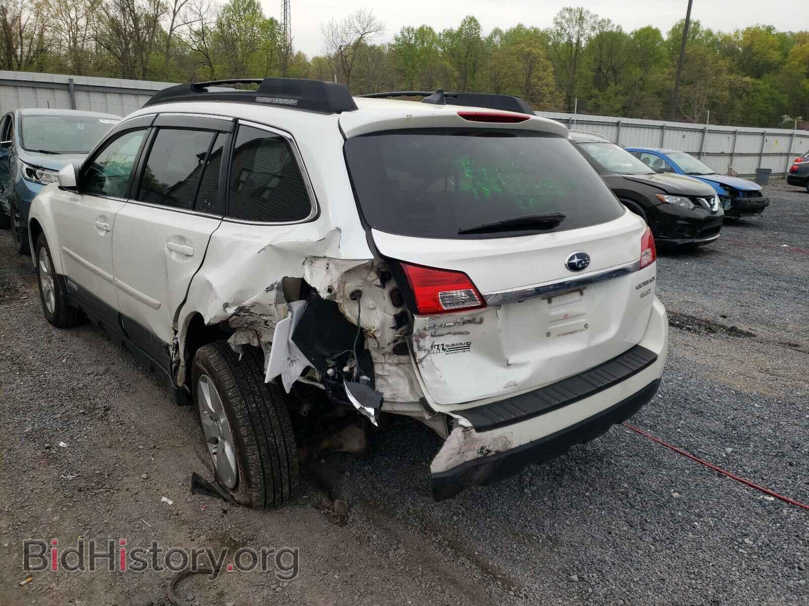 2011 SUBARU OUTBACK - VIN: 4S4BRBKC8B3444029 - Photo 3