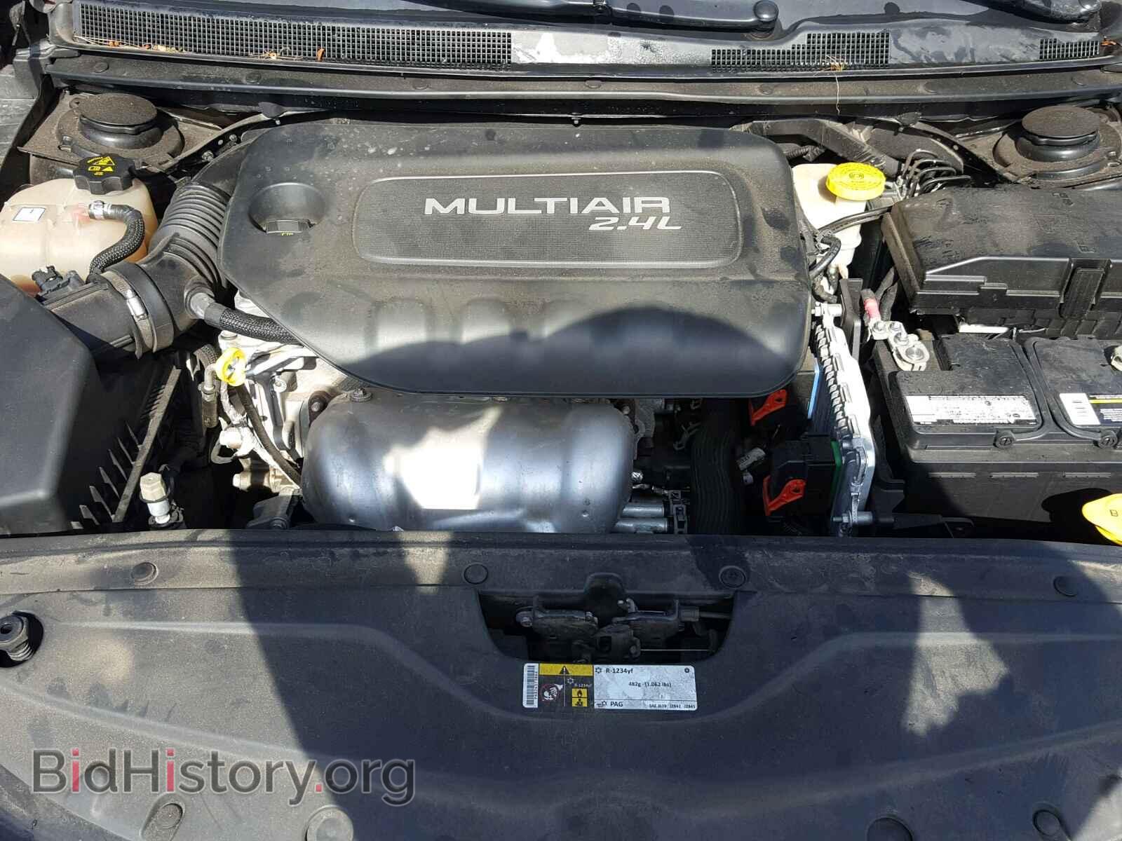 2016 CHRYSLER 200 - VIN: 1C3CCCAB8GN141535 - Фото 7
