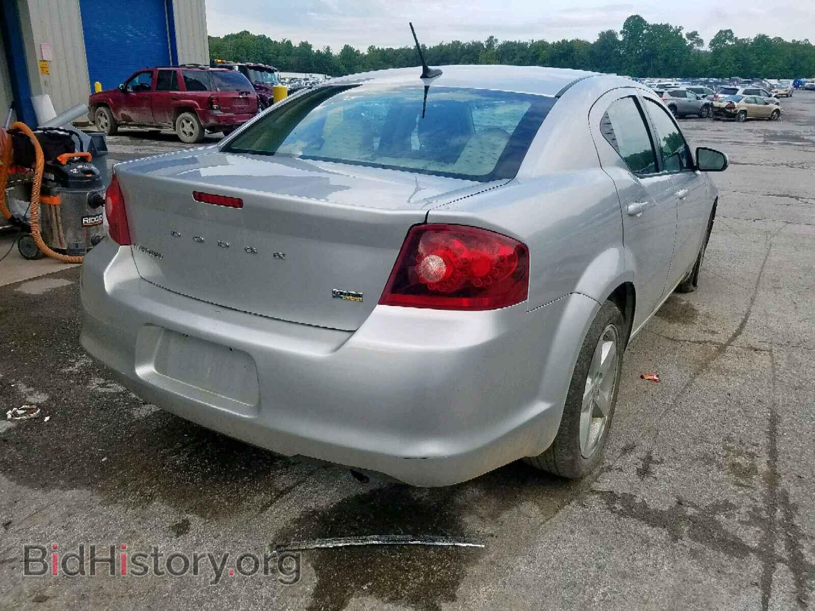 2011 DODGE AVENGER - VIN: 1B3BD2FG6BN572386 - Фото 4