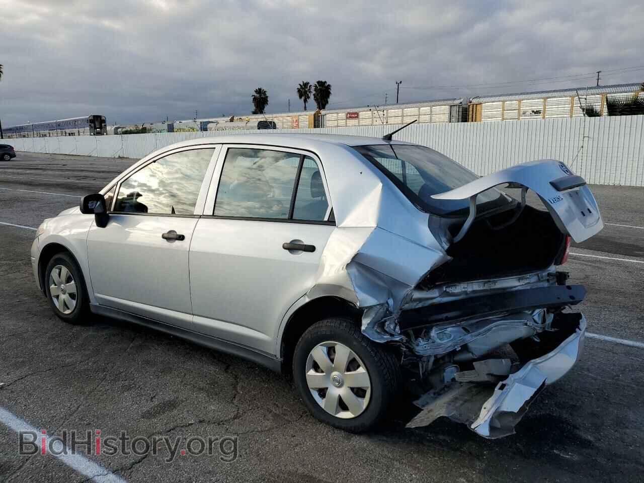 2011 NISSAN VERSA - VIN: 3N1CC1AP6BL366205 - Фото 2