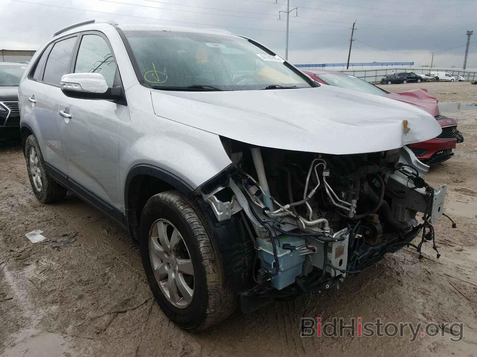 Photo 5XYKT4A17BG076312 - KIA SORENTO 2011