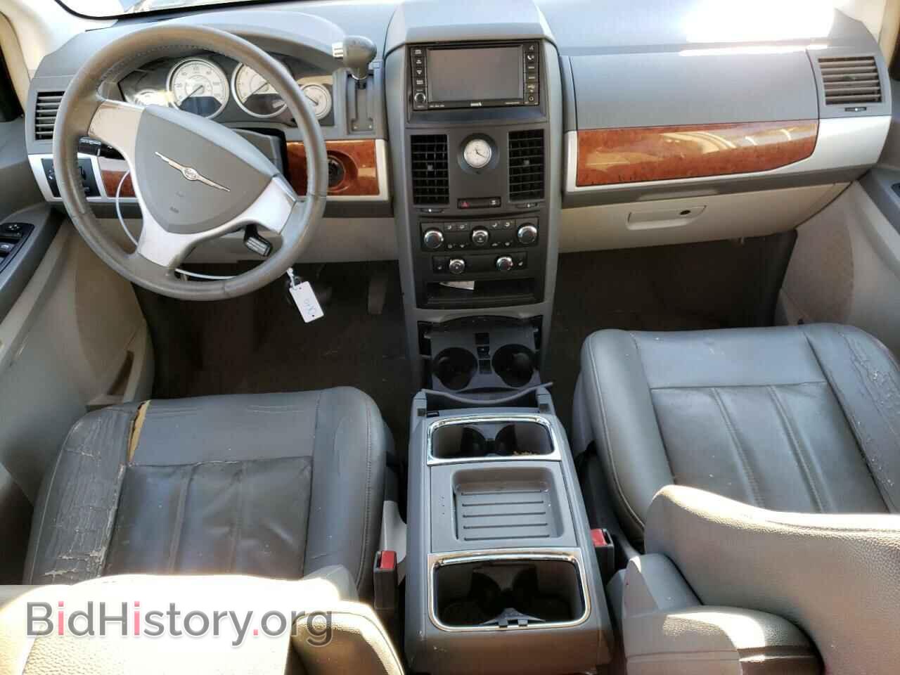 2008 CHRYSLER MINIVAN - VIN: 2A8HR54P68R691896 - Фото 8