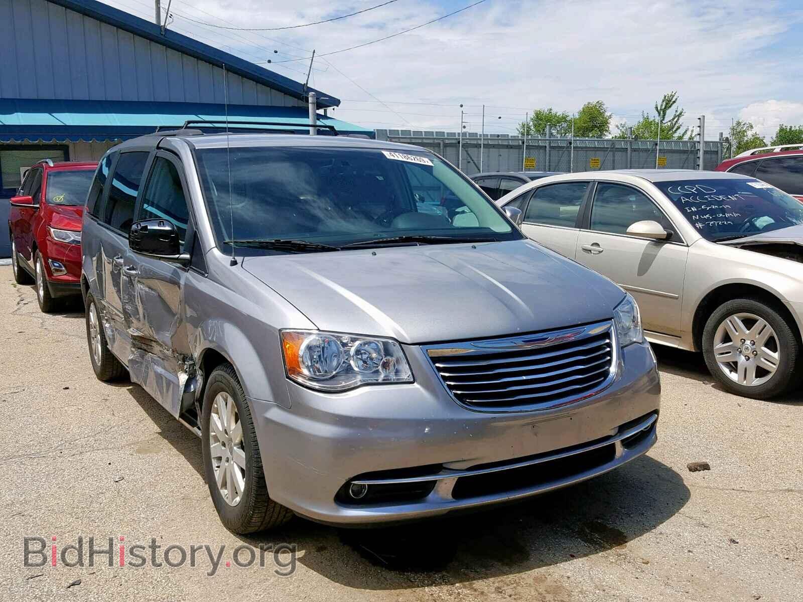 Photo 2C4RC1BG6FR717869 - CHRYSLER TOWN & COU 2015